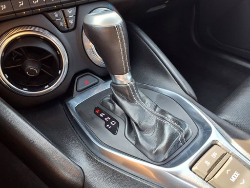 Used 2023 Chevrolet Camaro LT RWD image 12