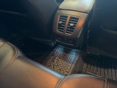 Used 2017 Ford Taurus SHO w/ Driver Assist Package image 21