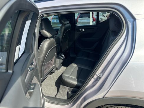 Used 2026 Volvo XC40 B5 Plus AWD/4WD image 19