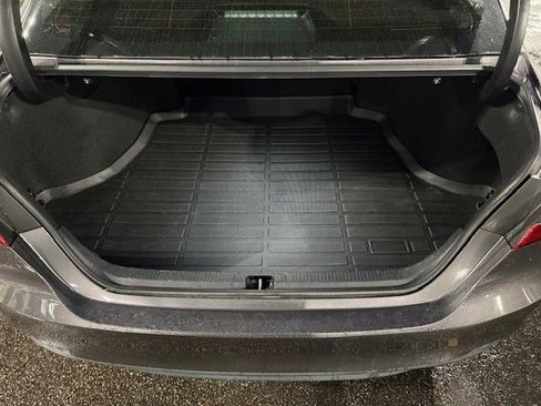 Used 2022 Toyota Camry LE image 34