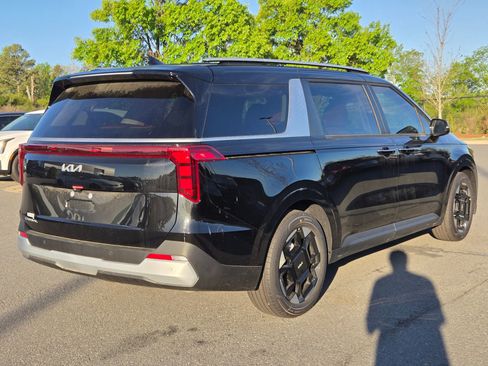 New 2026 Kia Carnival EX image 7