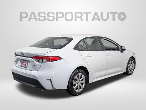 Used 2024 Toyota Corolla LE image 7