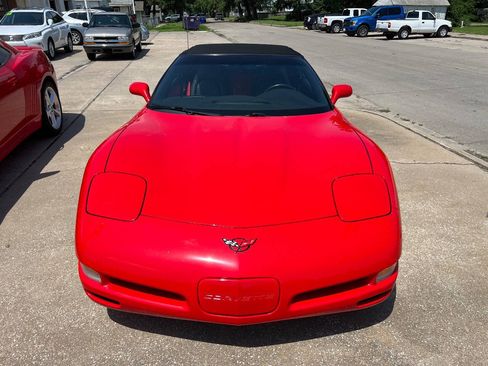 Used 1998 Chevrolet Corvette Convertible w/ Memory Pkg RWD image 4