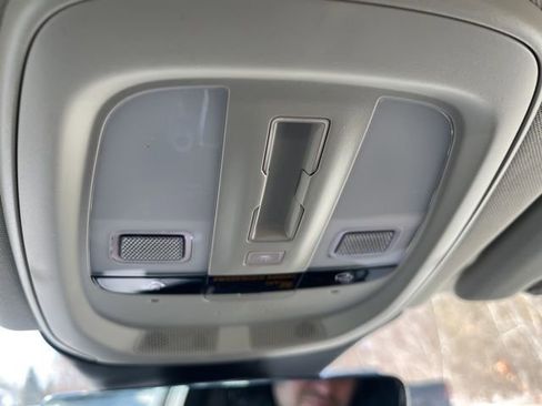 New 2026 Volvo XC60 B5 Plus w/ Climate Package image 32