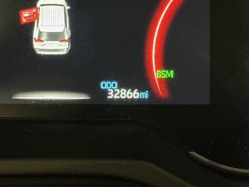 Certified 2025 Toyota RAV4 XLE AWD/4WD image 21