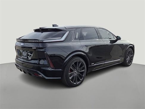 New 2026 Cadillac Lyriq V w/ LPO, Floor Liner Package image 4