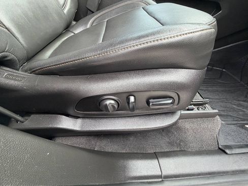 Used 2019 Chevrolet Traverse LT AWD/4WD image 15