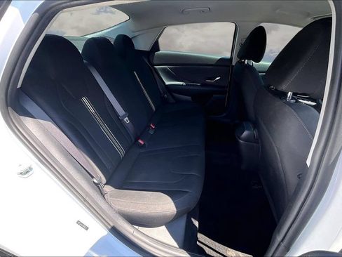 Used 2021 Hyundai Elantra SEL w/ Cargo Package FWD image 22