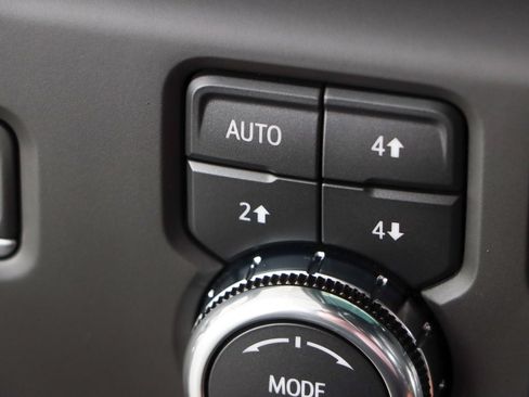 Used 2024 GMC Sierra 2500 AT4 w/ AT4 Premium Plus Package AWD/4WD image 24