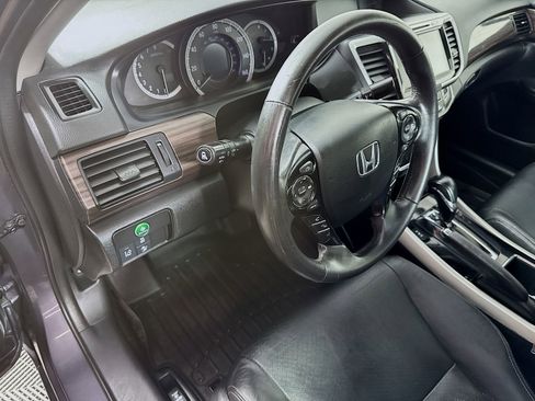 Used 2017 Honda Accord EX-L image 9