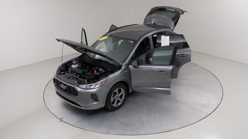 Certified 2024 Ford Escape ST-Line w/ Tech Pack #1 AWD/4WD image 54