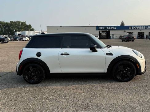 Used 2024 MINI Cooper S FWD image 3