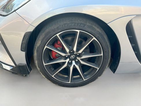 Used 2024 Toyota GR86 RWD image 28