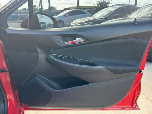 Used 2017 Chevrolet Cruze LS FWD image 16