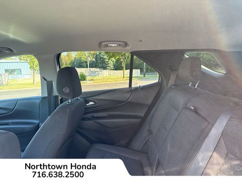 Used 2020 Chevrolet Equinox LT image 18