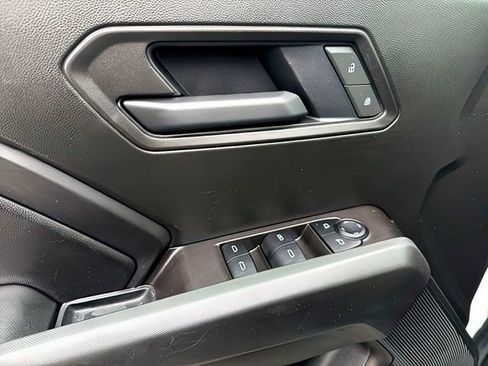 Used 2025 Chevrolet Colorado Trail Boss image 19