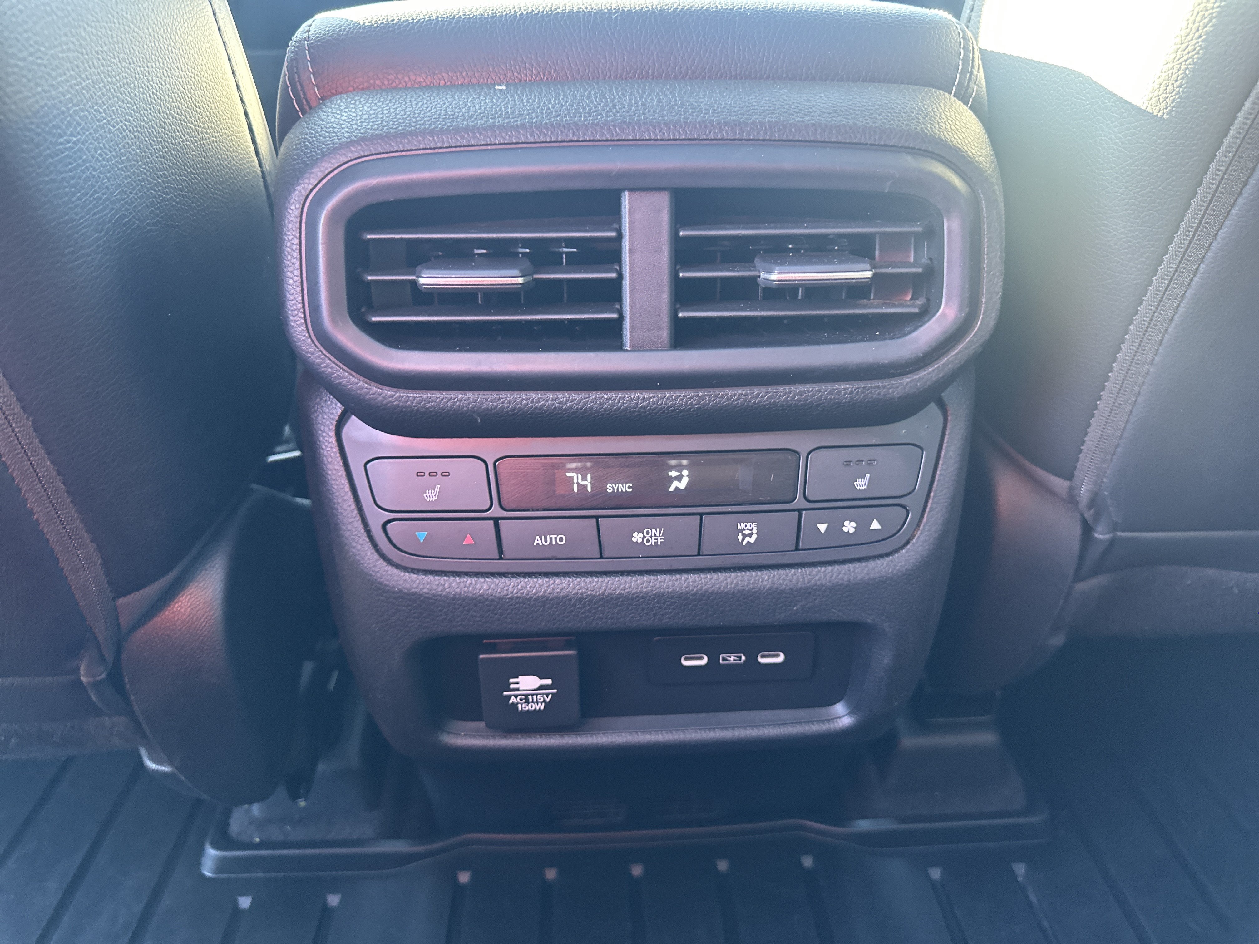 Certified 2024 Honda Pilot Elite image 18