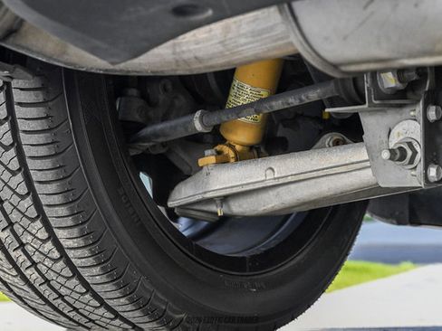 Used 2009 Pontiac Solstice GXP w/ Premium Package RWD image 81