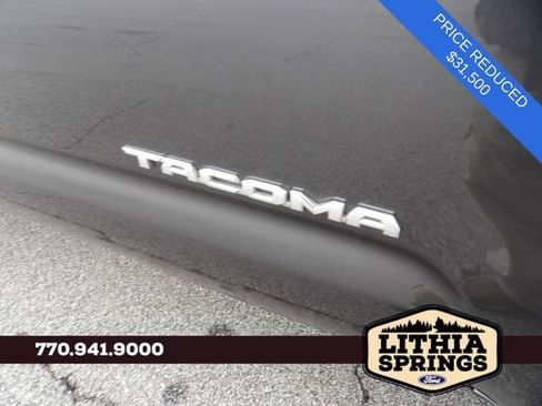 Used 2020 Toyota Tacoma TRD Off-Road image 11