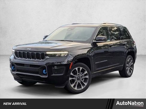 Used 2022 Jeep Grand Cherokee Overland image 1