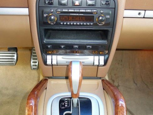 Used 2006 Porsche Cayenne S image 13