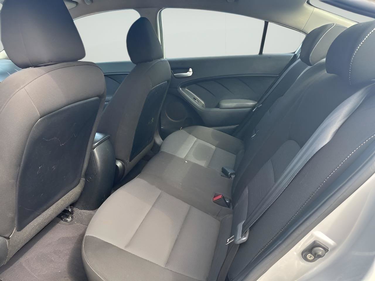 Used 2018 Kia Forte LX FWD image 10