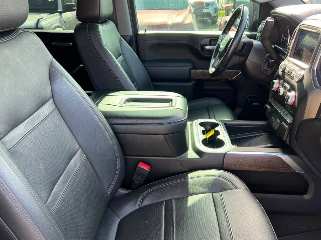 Used 2022 GMC Sierra 3500 Denali w/ Denali Ultimate Package AWD/4WD image 8