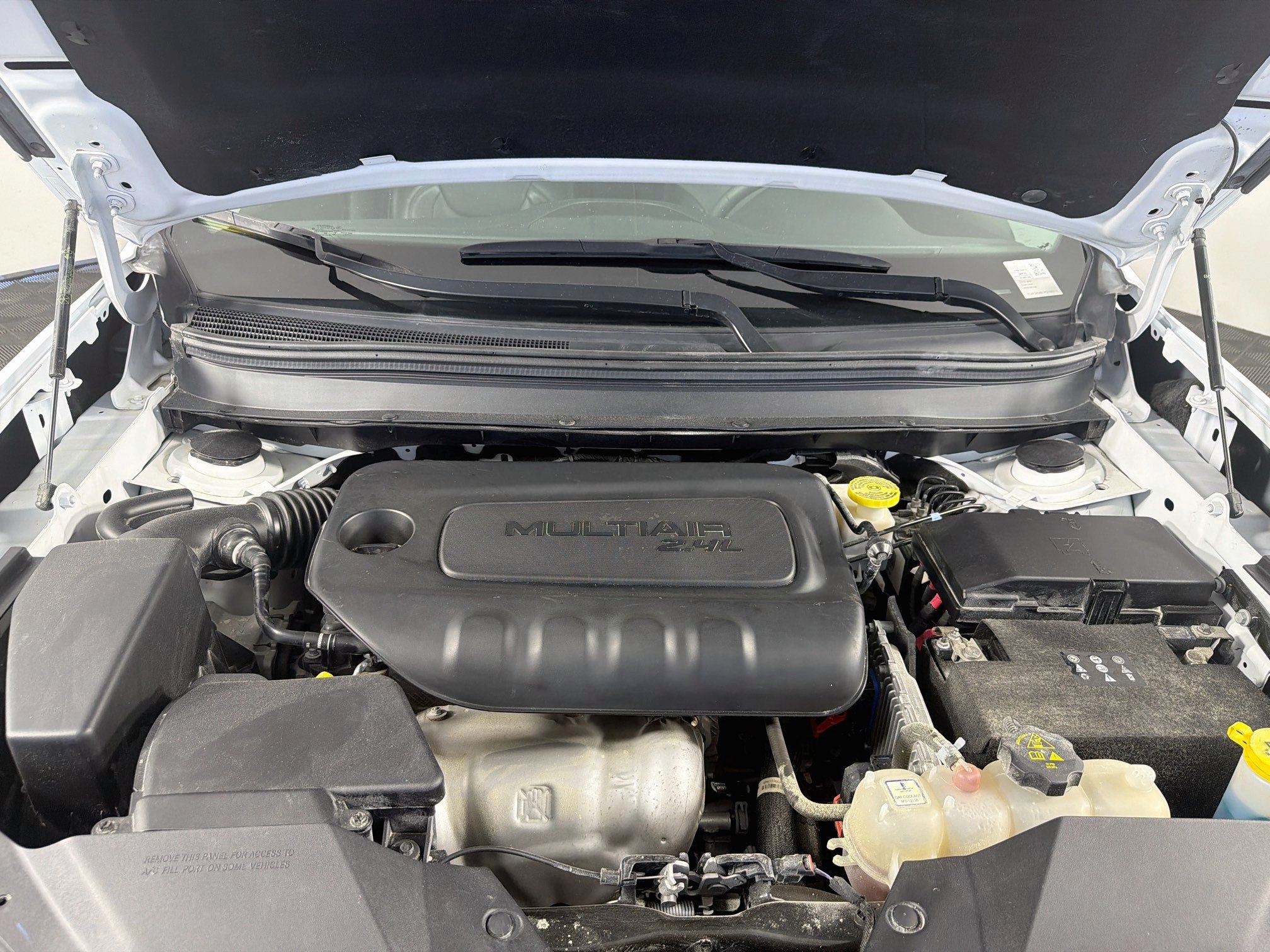 Used 2023 Jeep Cherokee Altitude Lux AWD/4WD image 34