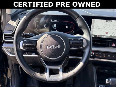 Used 2024 Kia Sportage EX image 18