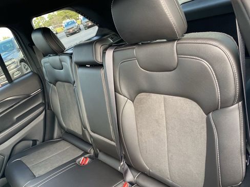 New 2025 Jeep Grand Cherokee Altitude image 37