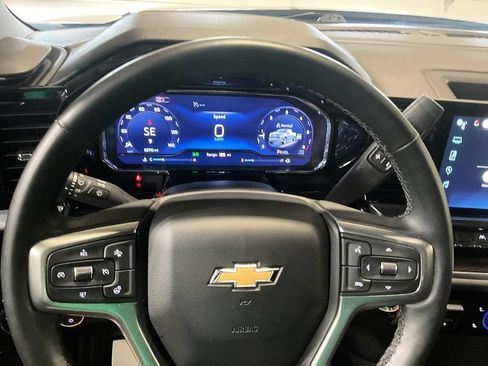 Used 2025 Chevrolet Silverado 1500 LT AWD/4WD image 22