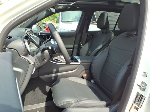 New 2026 Mercedes-Benz GLC 300 4MATIC image 16