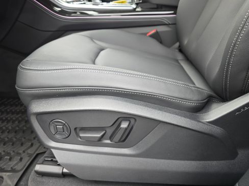 New 2026 Audi Q8 Premium Plus image 29