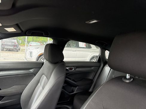 Used 2025 Honda Civic Sport image 7