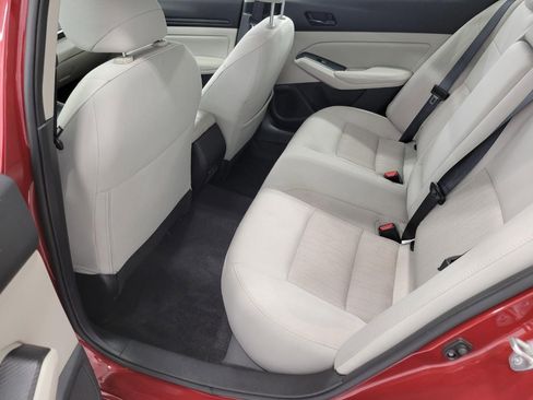 Used 2025 Nissan Altima 2.5 SV FWD image 22
