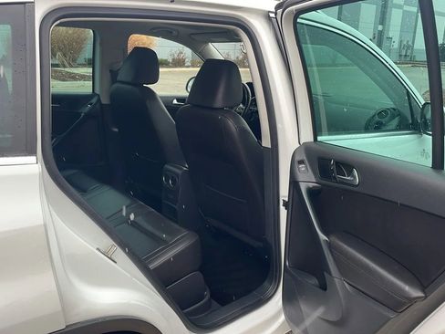 Used 2017 Volkswagen Tiguan Wolfsburg Edition AWD/4WD image 16