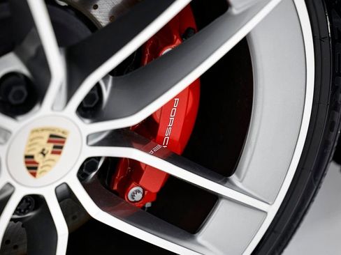 Certified 2025 Porsche 911 Carrera S RWD image 18