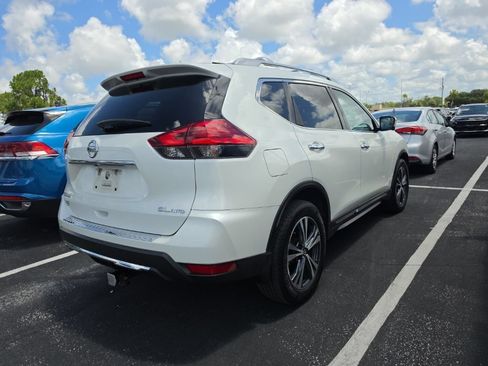 Used 2017 Nissan Rogue SL w/ SL Premium Package AWD/4WD image 15