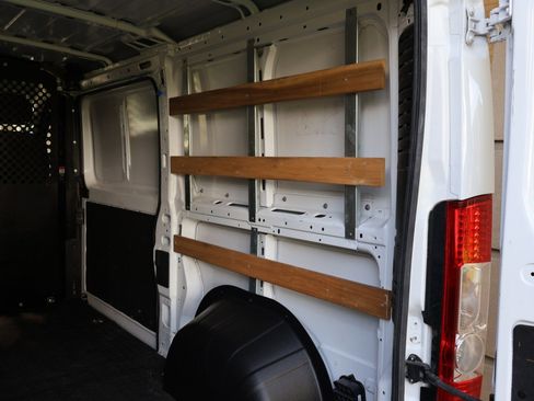 Used 2025 RAM ProMaster 2500 w/ U-Haul Equipment Group FWD image 16