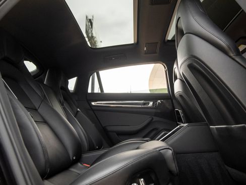 Certified 2020 Porsche Panamera 4S Executive AWD/4WD image 42