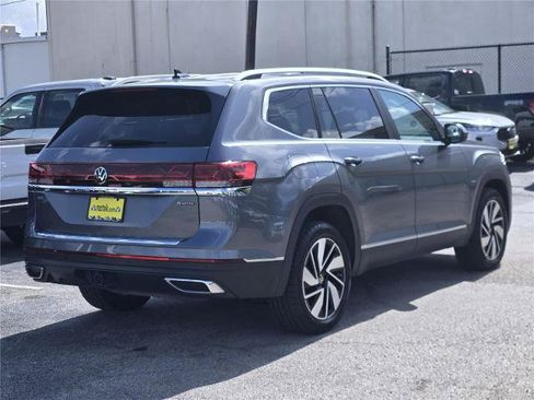 Used 2024 Volkswagen Atlas SEL AWD/4WD image 8