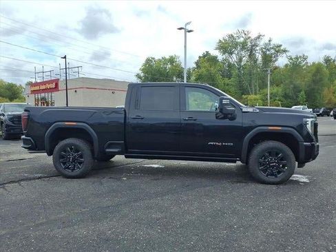 New 2026 GMC Sierra 2500 AT4 w/ AT4 Premium Plus Package AWD/4WD image 6