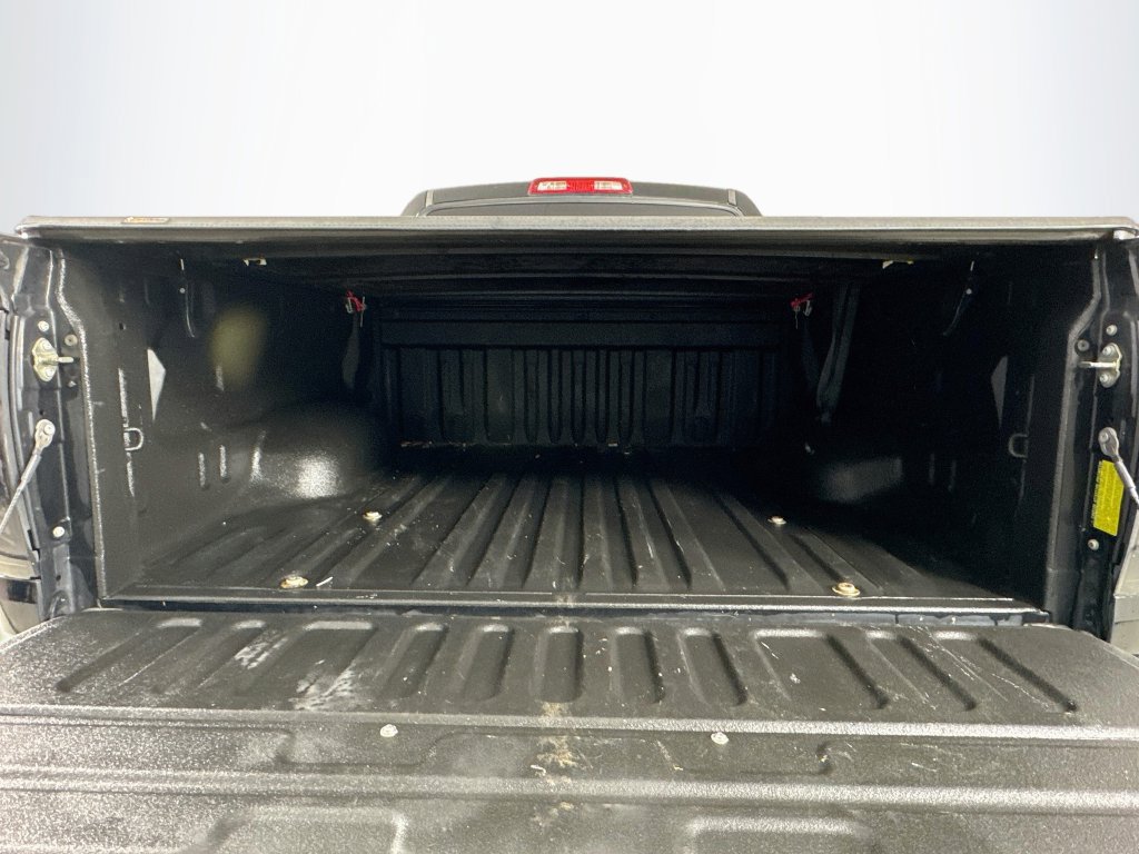 Used 2018 Toyota Tundra SR5 w/ SR5 Upgrade Package AWD/4WD image 28