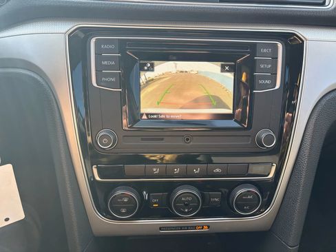 Used 2017 Volkswagen Passat 1.8T S image 20
