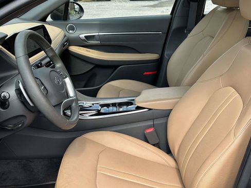 Used 2023 Hyundai Sonata Limited FWD image 9