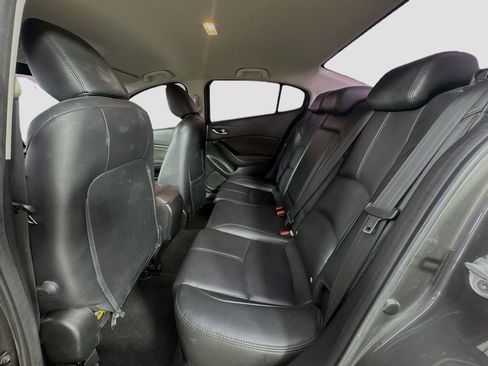 Used 2018 MAZDA MAZDA3 Touring image 28