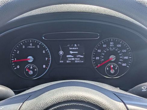 Used 2018 Kia Sorento FWD image 29