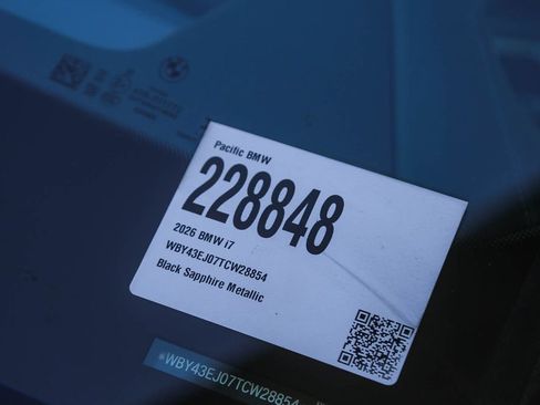 Used 2026 BMW i7 xDrive60 w/ M Sport Package RWD image 24
