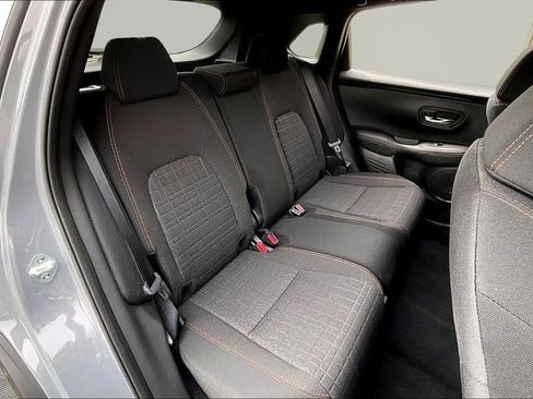 Used 2025 Honda HR-V Sport image 19