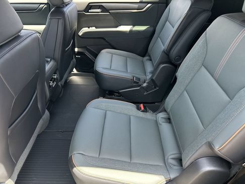 New 2026 GMC Acadia AT4 w/ Luxury Package AWD/4WD image 25